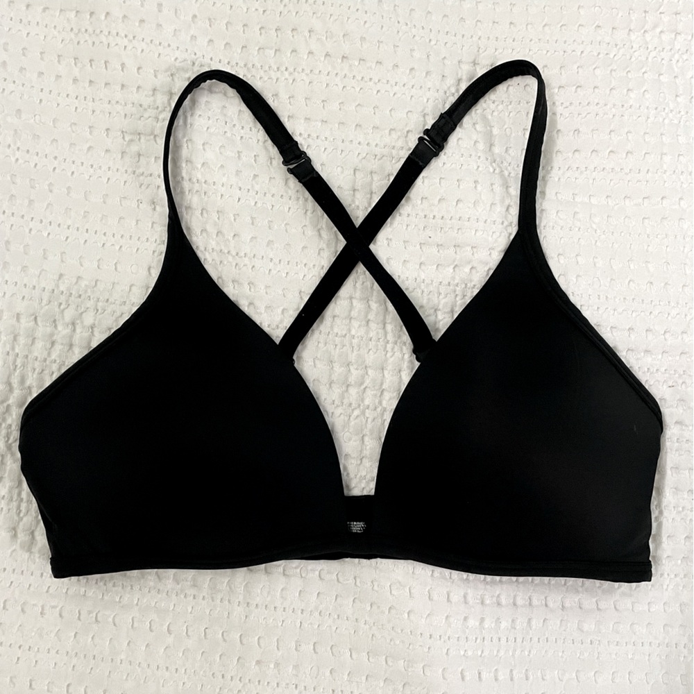 GapBody Women's Black Convertible Wireless Cross-Back Bra